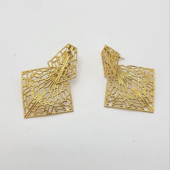 Filigris Earrings, Dangle, Pierced,  Gold Toned - Picture 1 of 5